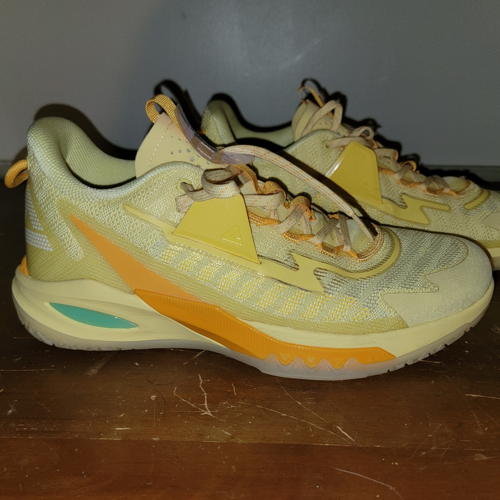 Peak Basketball Shoes Men's sz 13
